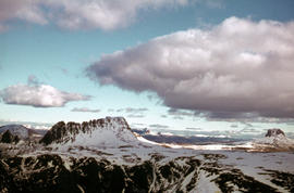 Snow on Cradle Mountain and Barn Bluff