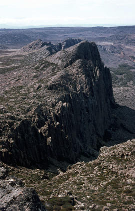 Cliffs near Stacks Bluff