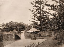 Decorative seat at Royal Botanical Gardens