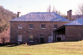 Front view of Sherwood, sandstone homestead at Hollow Tree